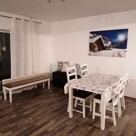 Auf Der Hoehe 키르하인